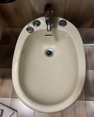Bidet color champagne