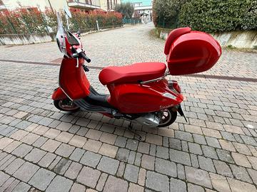 Vespa 125’primavera red ABS  solo 1700km