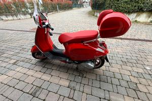 Vespa 125’primavera red ABS  solo 1700km