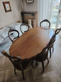 Tavolo vintage e 6 sedie in legno