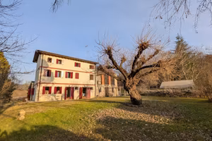 Casa Singola con Ampio Giardino - Collalto di Su