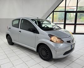 Toyota Aygo 1.0 12V VVT-i 5 porte Sol