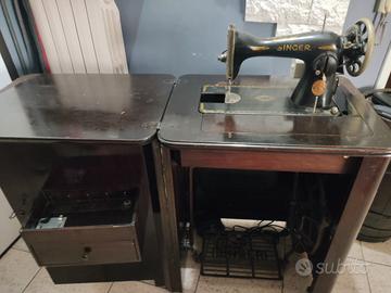 Macchina da cucire Singer con mobile