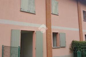 VILLA A SCHIERA A CORBETTA