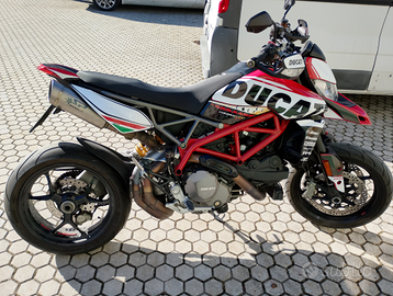 Ducati ypermotard 950