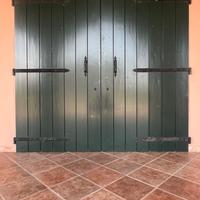 Portone in legno