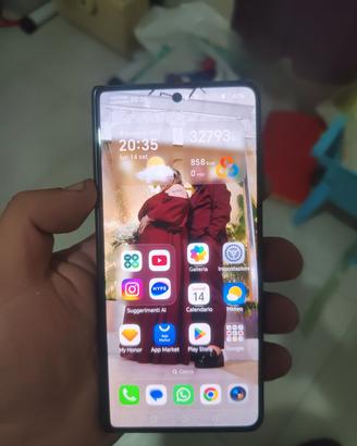 HONOR MAGIC V3