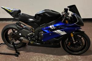 Yamaha YZF R6 - 2006