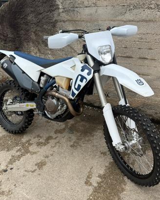Husqvarna FE 250 - Solo 136 Ore (da revisionare)