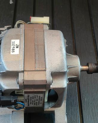 Motore elettrico 220V da lavatrice