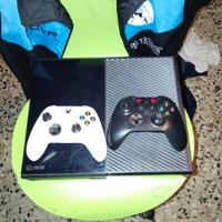 X Box one +2 joistik