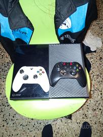 X Box one +2 joistik