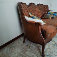 mobile sala divano in pelle e tavolino sala