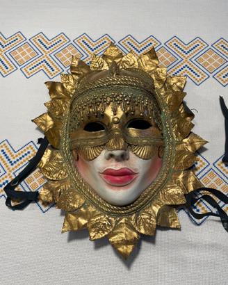 Maschere cartapesta da collezione
