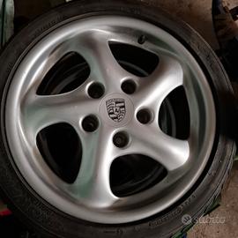 cerchi porsche 964  montati su carrera 4