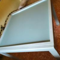 Tavolo quadrato in vetro