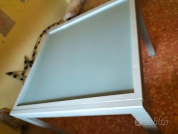 Tavolo quadrato in vetro