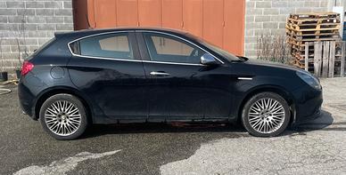 Alfa Romeo giulietta 2.0 140 cv