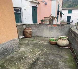 Immobile in asta di 213 m² con più di 5 locali a V