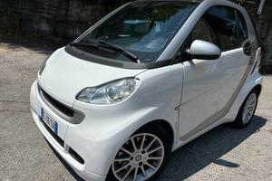 Smart ForTwo 1000 52 kW MHD coupé pulse