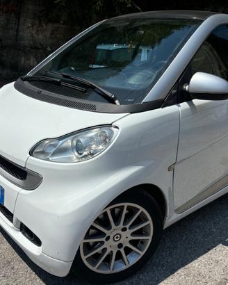 Smart ForTwo 1000 52 kW MHD coupé pulse