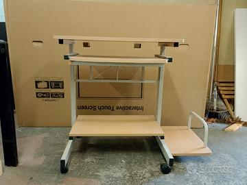 TAVOLO PORTA PC CON RUOTE