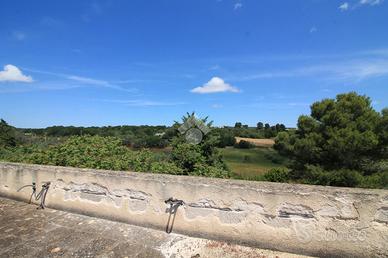 VILLA SINGOLA A OSTUNI