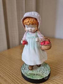 Statuina Sarah Kay Atlas Collections