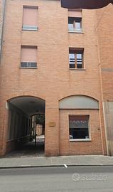STANZA APPENA RISTRUTTURATA FERRARA
