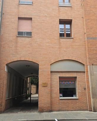 STANZA APPENA RISTRUTTURATA FERRARA