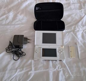 Nintendo DS Lite