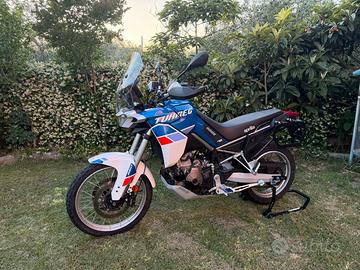 Aprilia tuareg 660