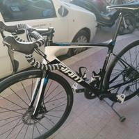 Bici da corsa in carbonio bdc giant defy