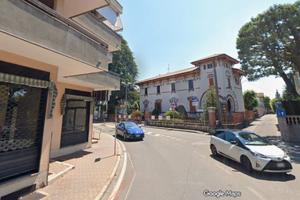 Stanza a Binago con posto auto e terrazzo