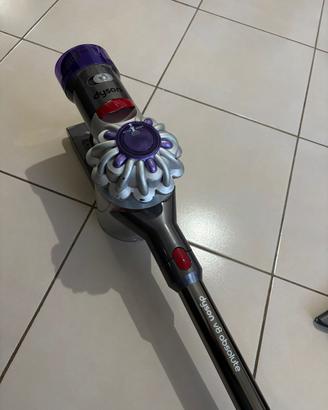 aspirapolvere Dyson V8 absolute