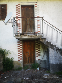 Casa indipendente au due piani