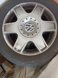 4 pneumatici per golf bora Passat