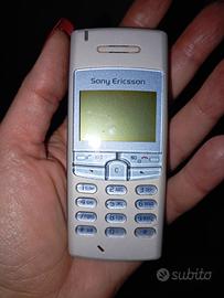 cellulare Ericsson T100