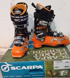 Scarponi sci alpinismo