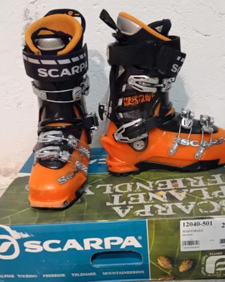 Scarponi sci alpinismo