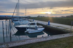 Tuccoli t300 cabin fish