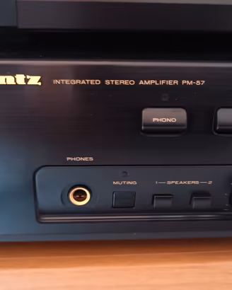 marantz... amplificatore vintage.ben funzionante 
