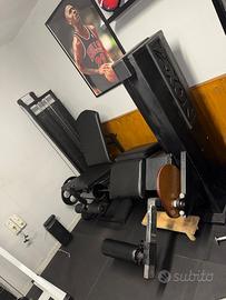 Leg extension e Leg curl  Palestra Attrezzi Gym