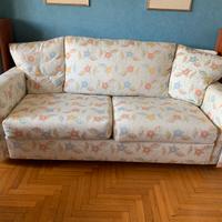 Divano doppio di cui uno divano letto
