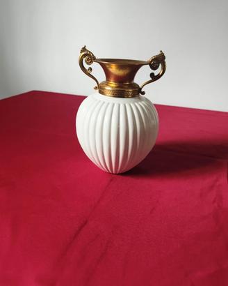 Vaso Anfora Vintage in Porcellana Bianca e Metallo