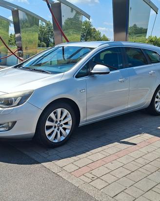 Opel Astra J 1.7 CDTI 2011 