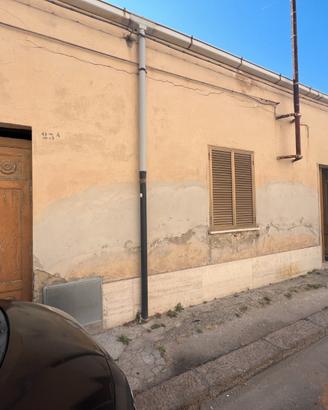 Casa indipendente - Da ristrutturare