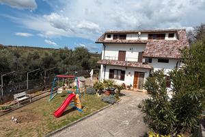 Casa Indipendente con giardino