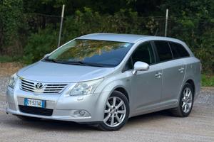 Toyota Avensis 2.2 D-Cat aut. Wagon Executive