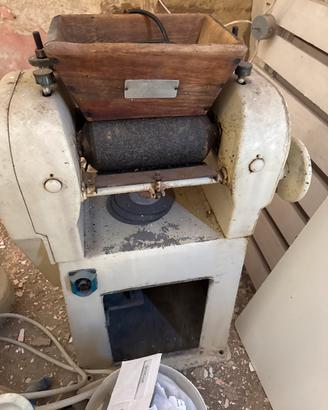 Raffinatrice professionale vintage.
